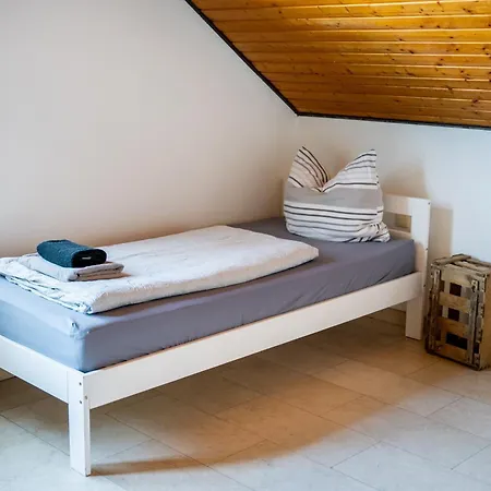 3 Mit Gartennutzung Apartmán Sulzheim (Rhineland-Palatinate)